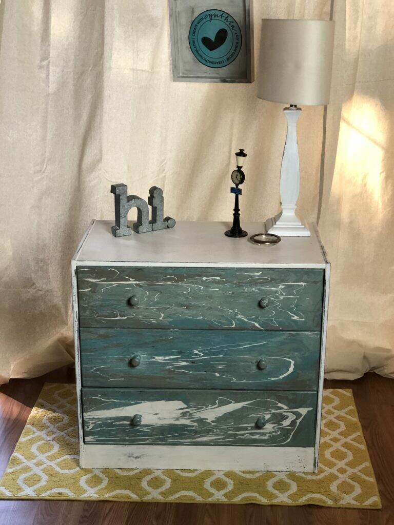 create with cynthia, cynthia nessel, painted furniture, diy painted furniture, annie sloan chalk paint, vintage wood dresser