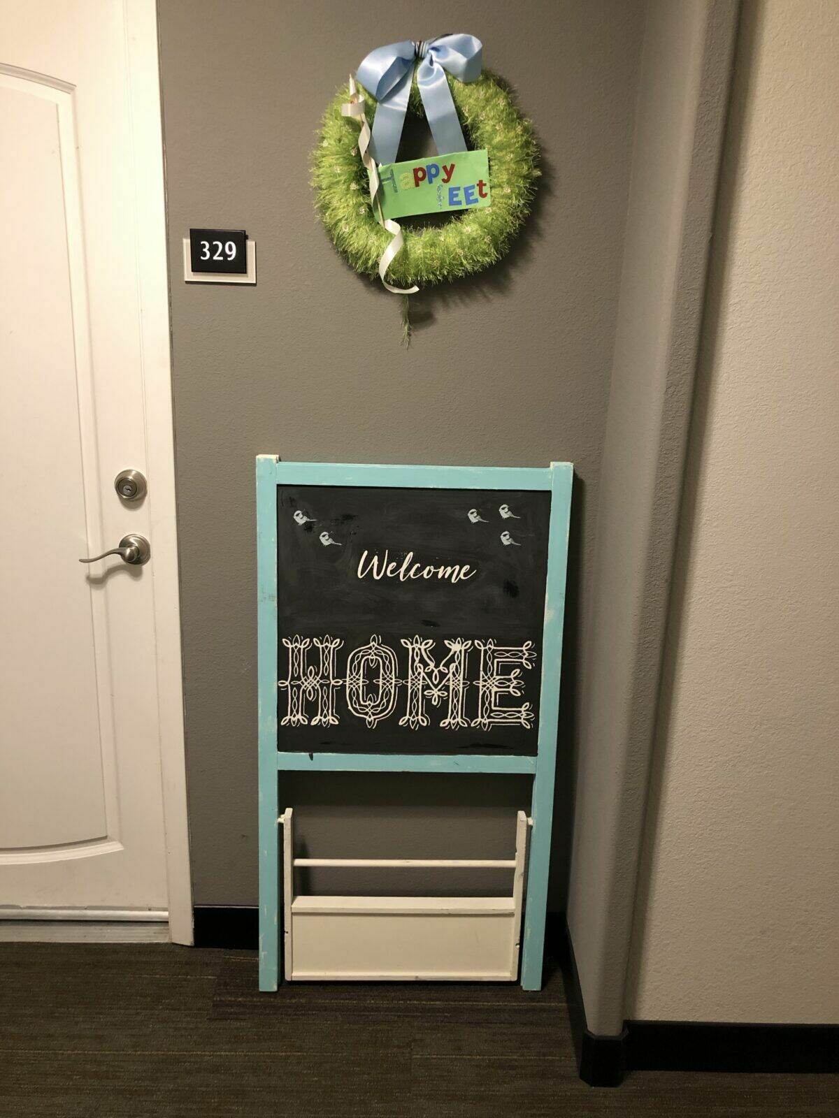 welcome home sign, redwood city, norcal, create with cynthia, cynthia nessel, diy, home decor, northern california, diy craft project, amy howard, a makers studio, craft a beautiful life, enjoy the bragging rights