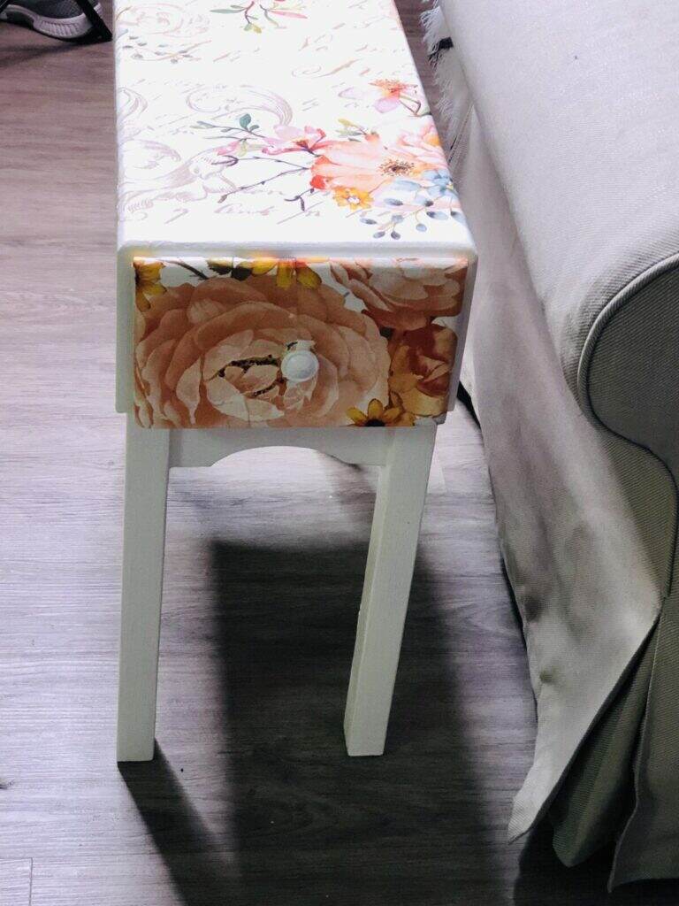 Little end Table Makeover on Create With Cynthia