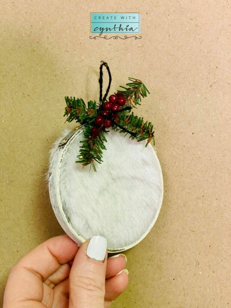 Embroidery Hoop Ornaments, Christmas ornaments, handmade ornaments, faux ornaments, diy ornaments, hoop ornaments, create with cynthia, cynthia nessel, diy paint, debi’s design diary diy paint, christmas decor, diy home decor, christmas ornaments diy