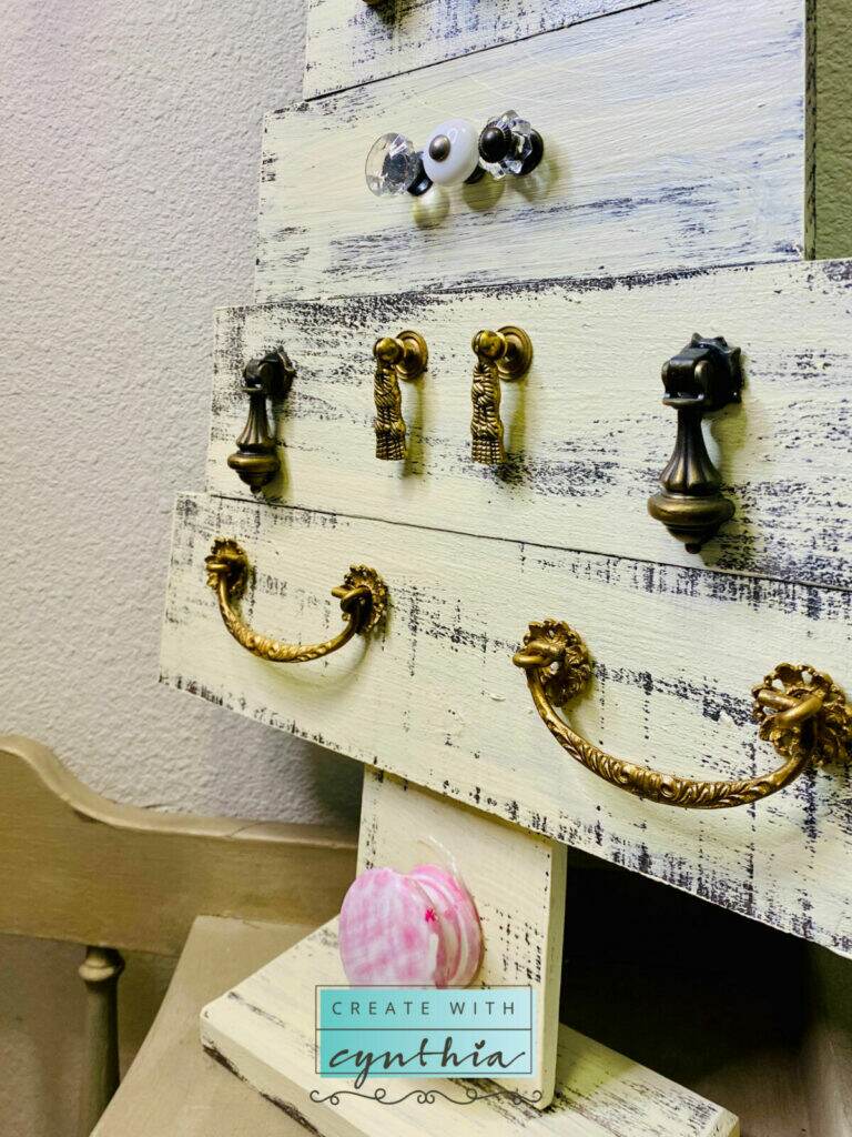 Reclaimed Hardware Christmas Tree, christmas tree, vintage decor, vintage furniture makeover, diy home decor, create with cynthia ,cynthia nessel, reclaimed hardware christmas tree, old knobs christmas tree