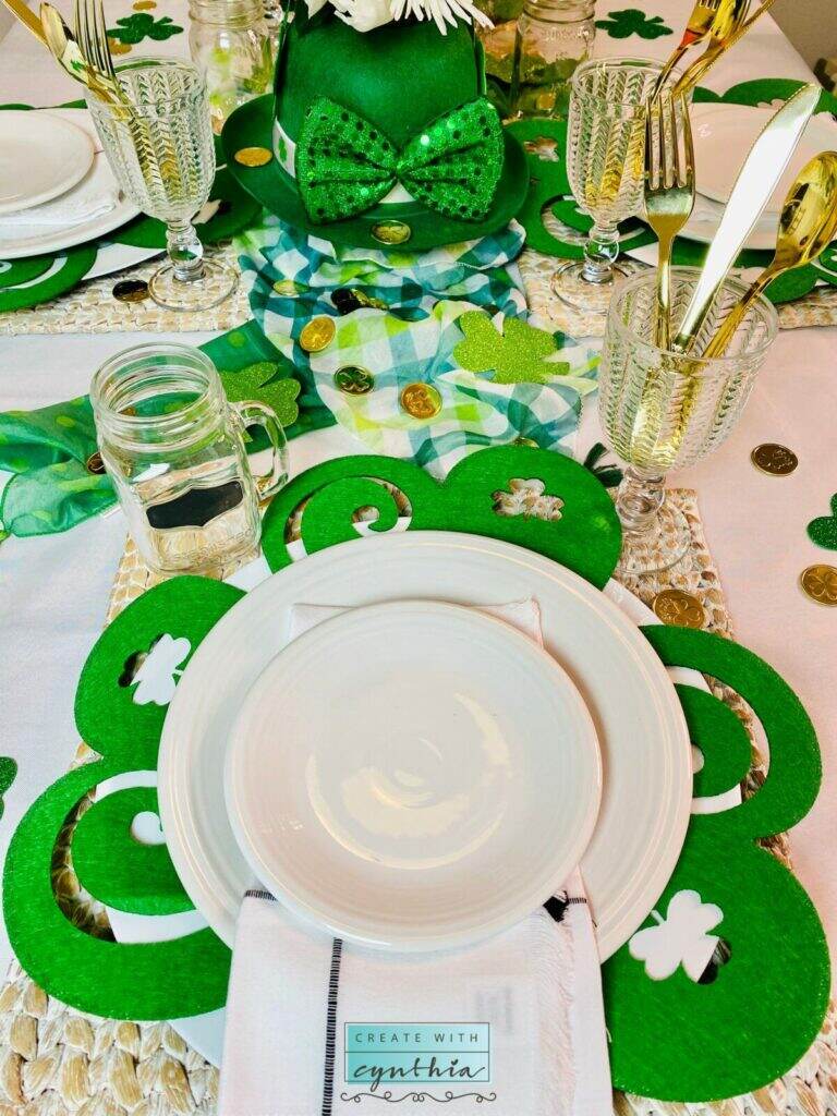 Dollarstore, dollarstorestpatricksday, stpatricksday, tablesetting, tabledecor, createwithcynthia, cynthianessel, diyhomedecor, homedecor, vintagefurnituremakeover