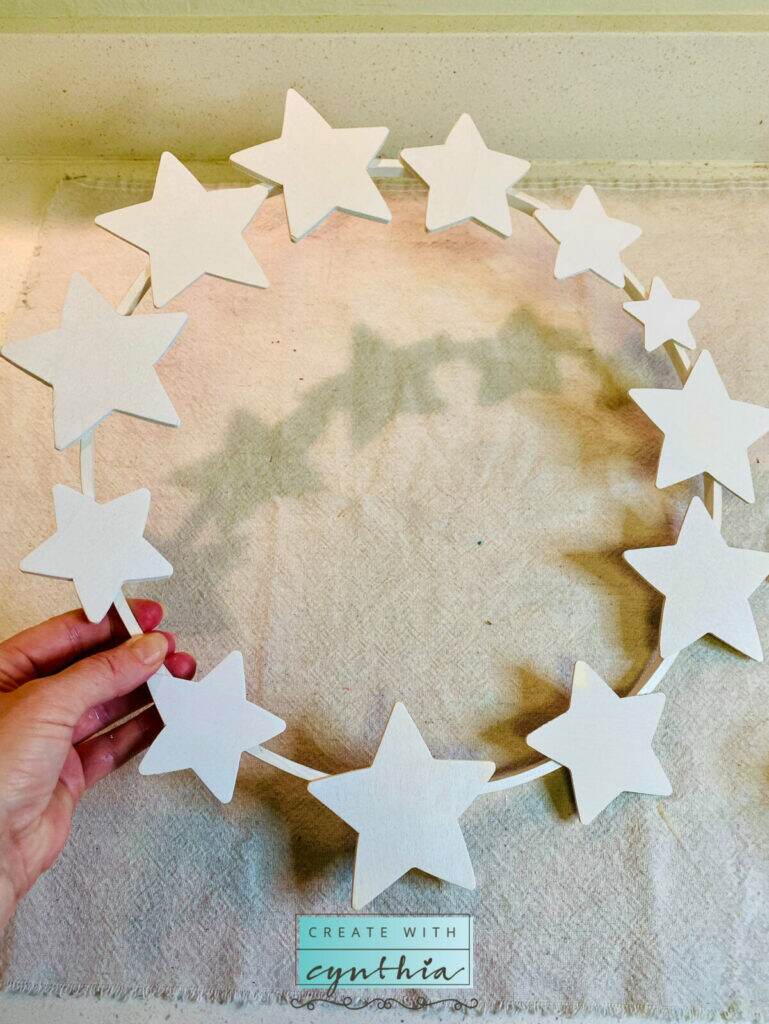 Gluing starts to star wreath